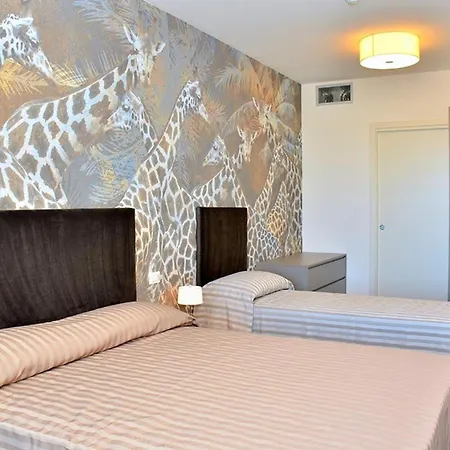 Lägenhet Adorable With Terrace Overlooking The Sea