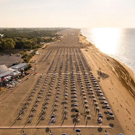 Adorable With Terrace Overlooking The Sea Lägenhet *