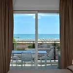 Adorable With Terrace Overlooking The Sea Appartement
