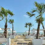 Adorable With Terrace Overlooking The Sea * Bibione