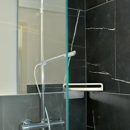 Adorable With Terrace Overlooking The Sea Бібіоне