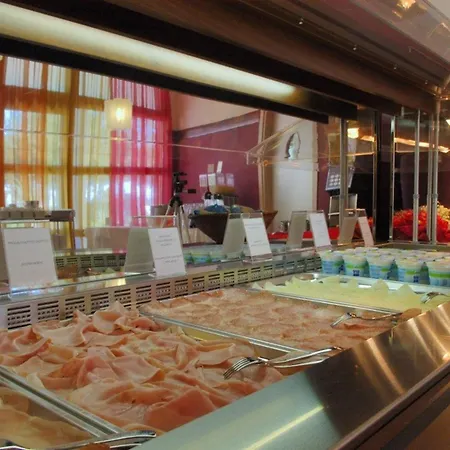 Апартаменти Adorable With Terrace Overlooking The Sea Бібіоне