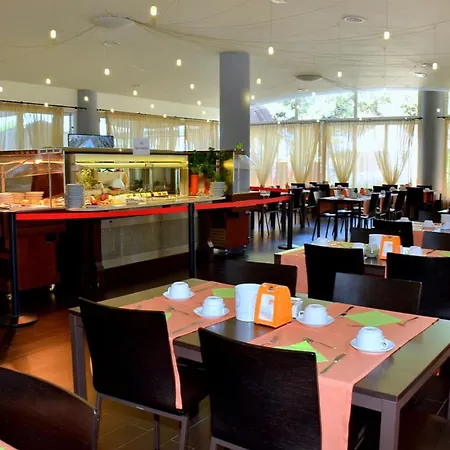 Adorable With Terrace Overlooking The Sea Апартаменти *