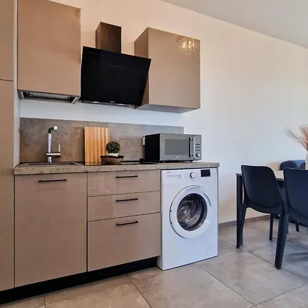 Adorable With Terrace Overlooking The Sea Apartment