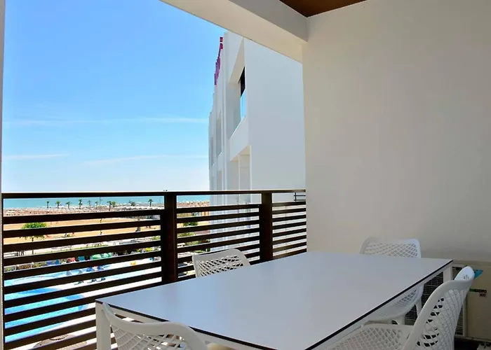 公寓 Adorable With Terrace Overlooking The Sea